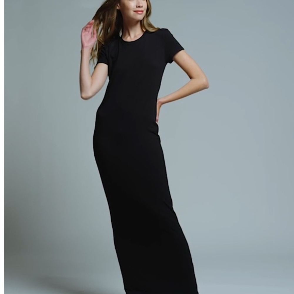 Bleu Salt Maxi Dress in navy blue with Crew Neck and Short Sleeves. Never worn!